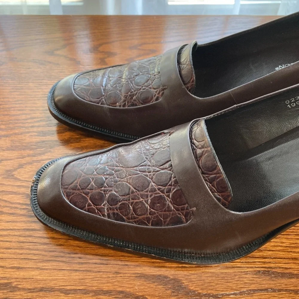 VTG Worthington Embossed Dark Brown Leather Chunky Block Heel Womens 7.5 Y2k